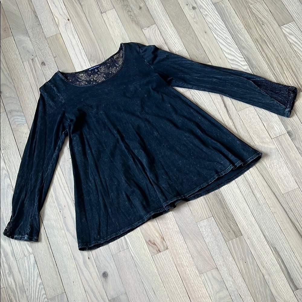 Elegant Black Lace Women's Top